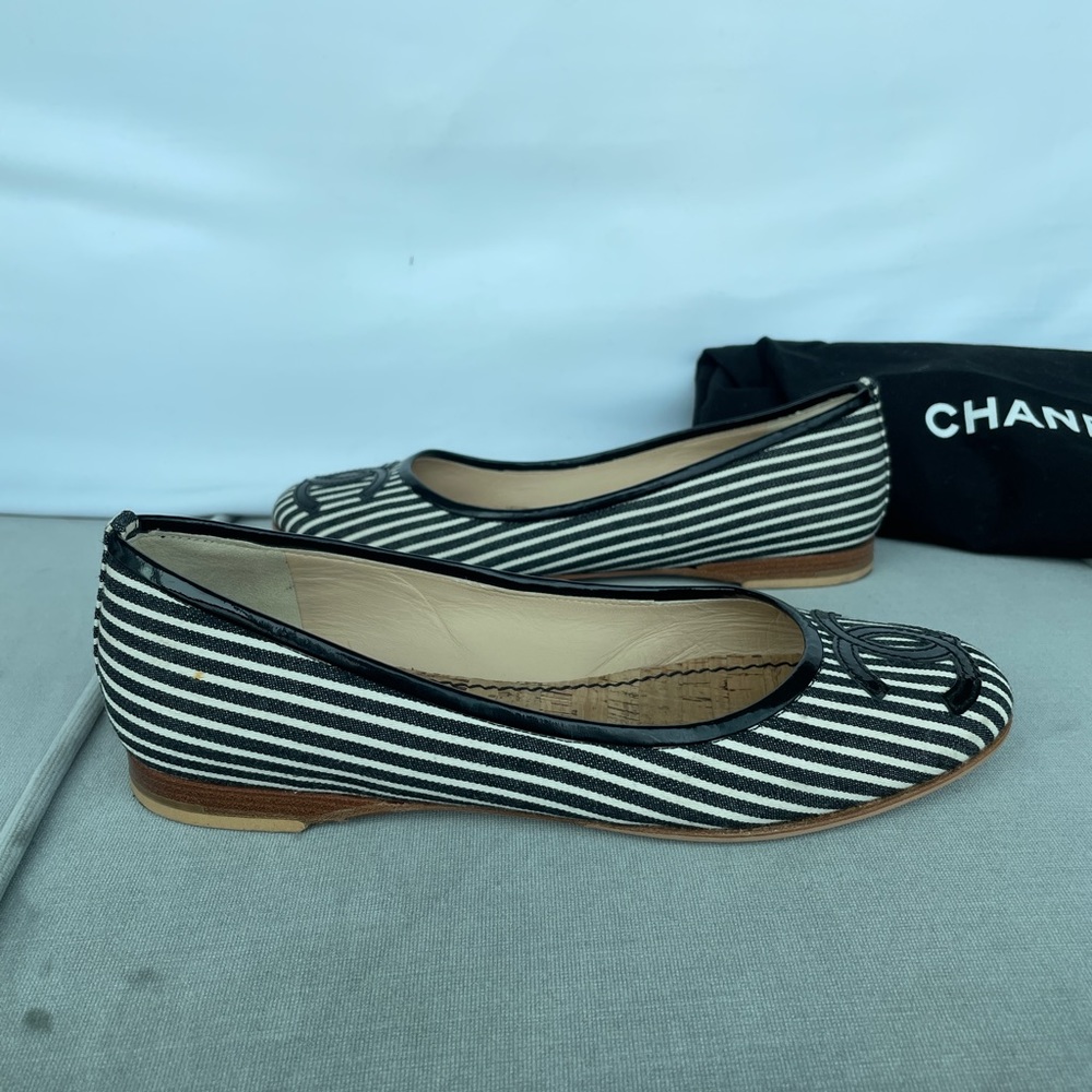 Chanel Striped Cloth Ballet Flats - Black and Beige - Picture 2 of 9